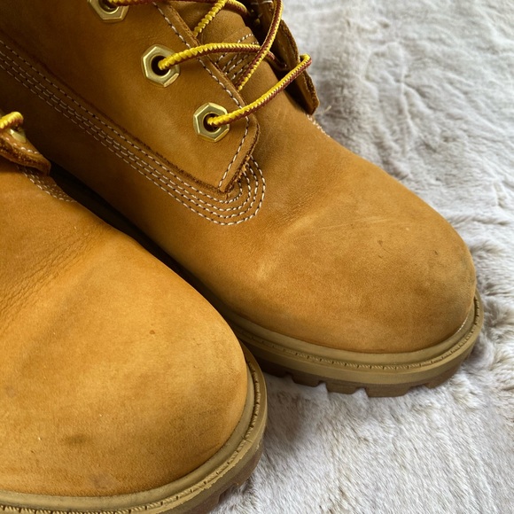 Timberland Boots - Picture 2 of 5